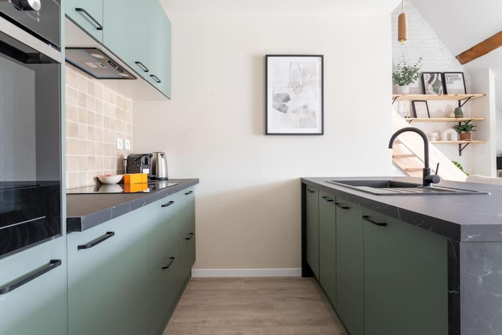 L'Elegant - Appartement Fonctionnel Plein-Centre De Дуе Екстериор снимка