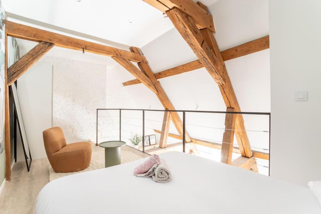 L'Elegant - Appartement Fonctionnel Plein-Centre De Дуе Екстериор снимка