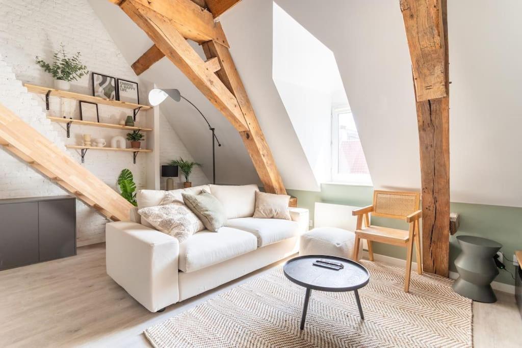 L'Elegant - Appartement Fonctionnel Plein-Centre De Дуе Екстериор снимка