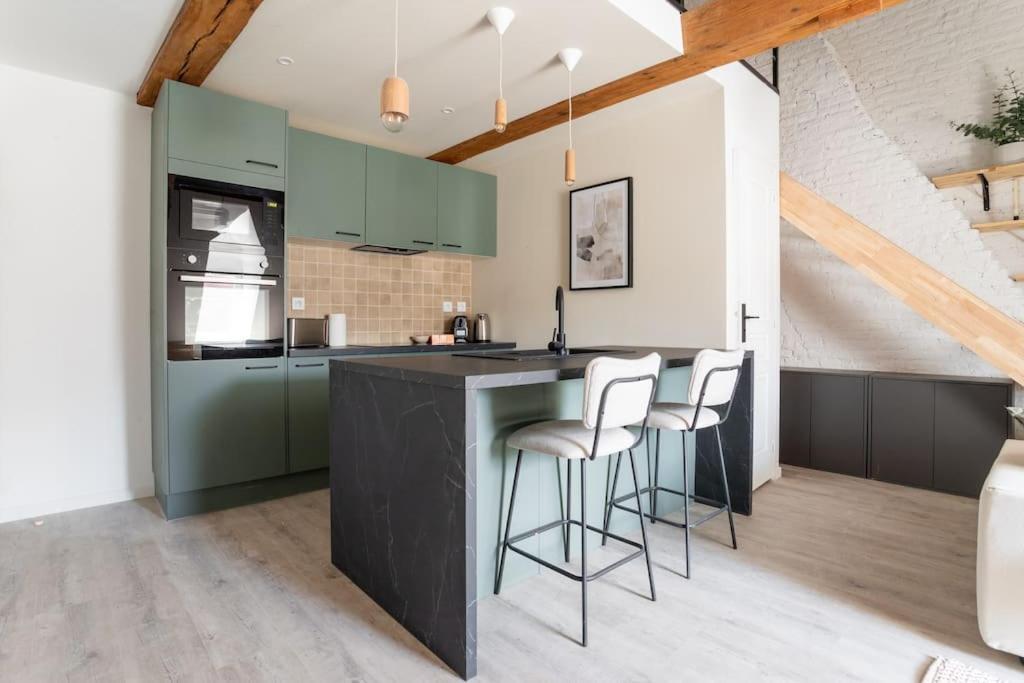 L'Elegant - Appartement Fonctionnel Plein-Centre De Дуе Екстериор снимка